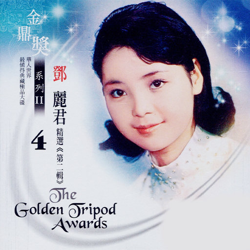 游泳爆乳露双奶头被教练玩弄
